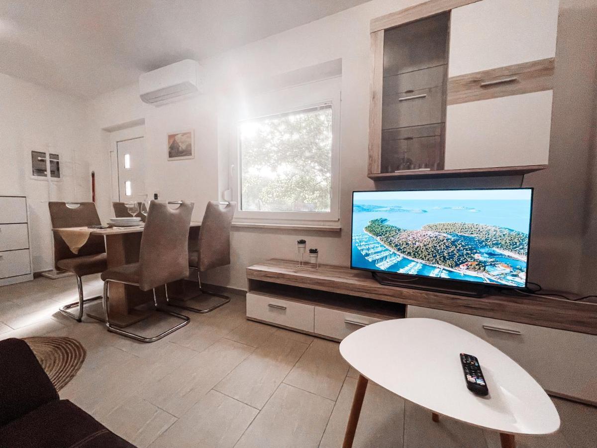 Riad Apartments スポージニ・スコーフィ エクステリア 写真